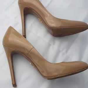 Prada Beige Patent Leather Pumps 35.5 4.25”Heels